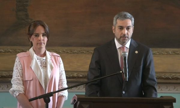 Renueva compromiso «caiga quien caiga»
