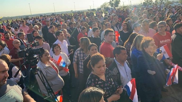 HOY / Orden superior para arrear a funcionarios: "“Si no van, después no se plagueen”