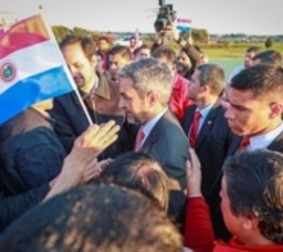 Abdo pide perdón, pero frente a sus simpatizantes - Paraguay.com