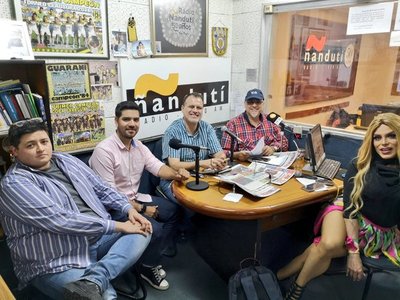Ecos de una guarania: "Volver a convertir en un hit Recuerdos de Ypakarai" » Ñanduti