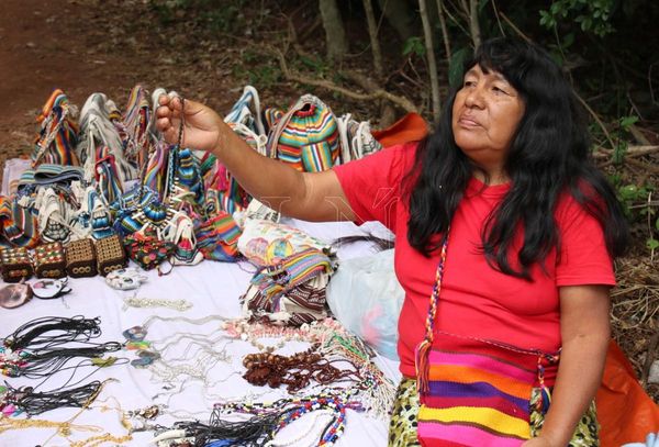 Mujeres indígenas realizarán feria de artesanías en Turista Róga Costanera