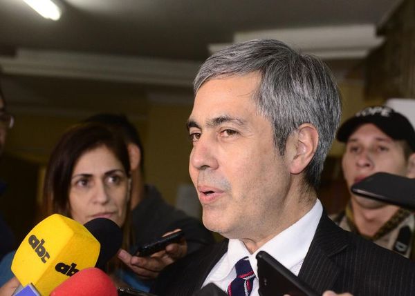 Ferreira declaró por casi 10 horas ante la Fiscalía - Nacionales - ABC Color