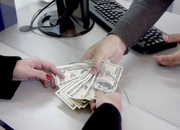 El guaraní está entre las divisas más fortalecidas