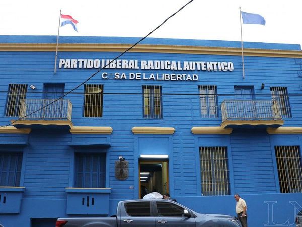 Liberales denuncian a implicados en acuerdo secreto sobre Itaipú
