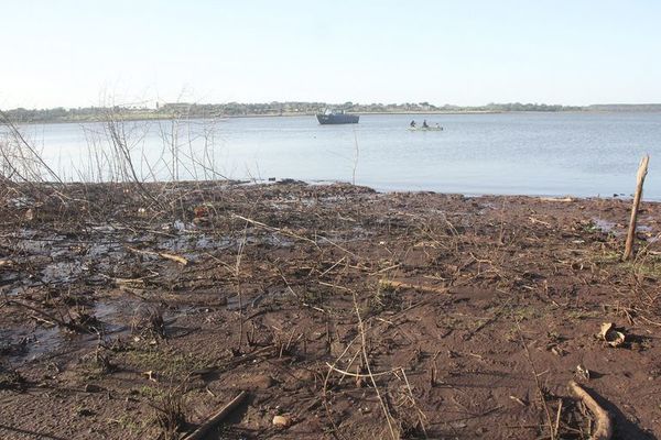 Contrabandista de cigarrillos es abatido por militares brasileros en Lago de Itaipú - Nacionales - ABC Color