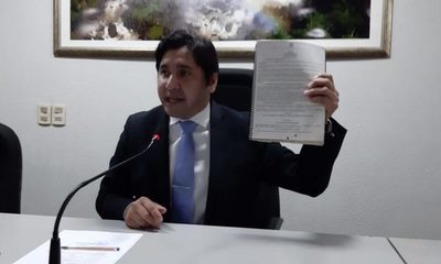 Se confirma «tranzada», y eligen a Landaida como presidente de la Junta Departamental