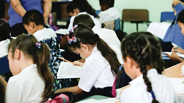 HOY / Profesora de religión abofeteó a alumna y zarandeó a otro, denuncian