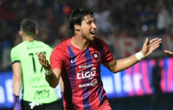 El Conejo Benítez demanda a Cerro Porteño