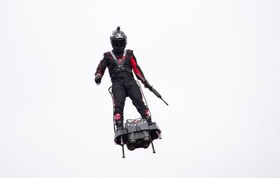 El “hombre volador” volverá a tratar de cruzar el Canal de la Mancha - Mundo - ABC Color
