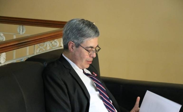 HOY / Ovelar y Godoy, en Bicameral que investigará acta de Itaipú