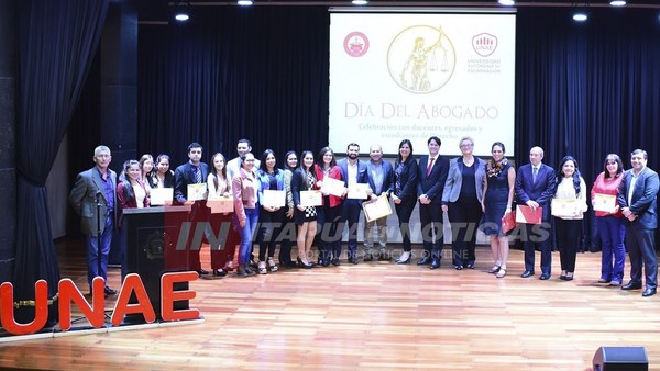 UNAE CELEBRÓ EL DÍA DEL ABOGADO CON IMPORTANTE CONFERENCIA