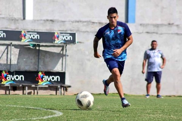 Ex Cerro Porteño y Nacional arriba a Huracán