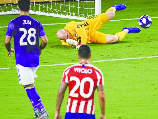Comentaban el partido al tiempo que jugaban