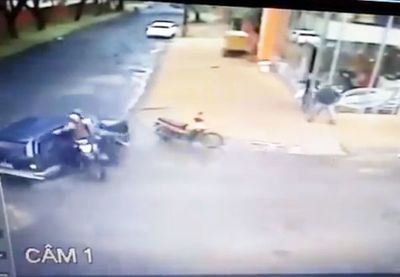 Conductor vio asalto y evitó huida de motochorros - Nacionales - ABC Color