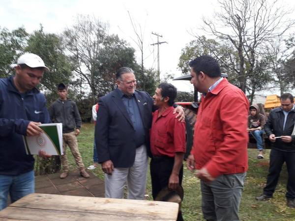 Alejo Rios pide a Contraloría que audite gobernación