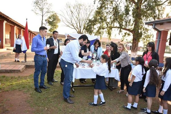 Caazapá: Recién llegó la merienda a las escuelas