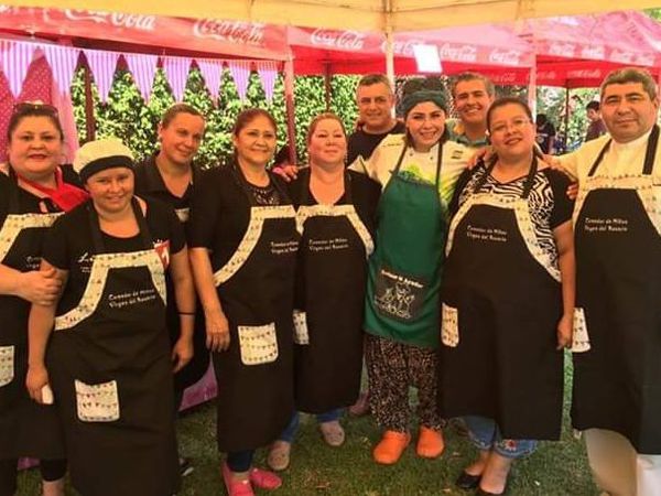 Voluntariado contra la indiferencia: comedor sirve más de 300 platos al día - Notas - ABC Color
