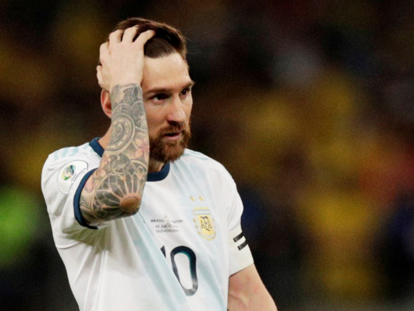 Conmebol sanciona a Messi con tres meses de suspensión y una multa