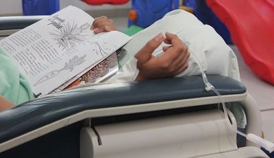 Niños que luchan contra el cáncer participa de taller de cuentos