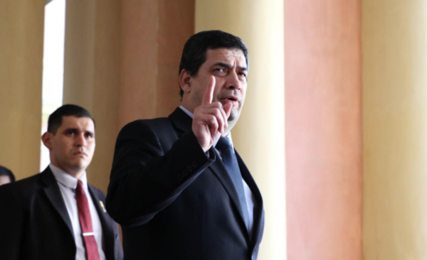 HOY / Desafía a Ferreira a un debate público en medios de prensa