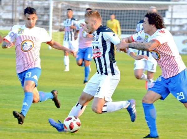 Santaní y San Lorenzo igualan en apasionante juego