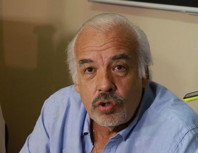 Califican de traición a la patria firma de acta