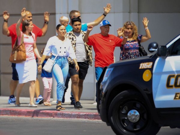 Conmoción en Texas por un tiroteo que dejó al menos veinte muertos