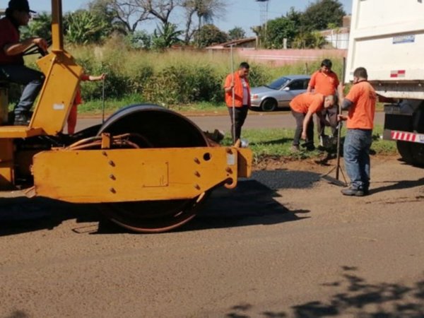 Avanzan trabajos de reparación de calles y avenidas en Ciudad del Este