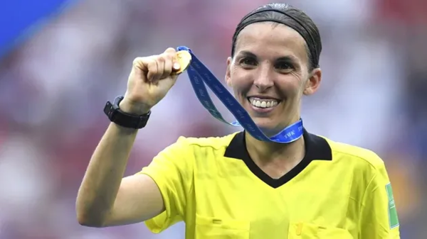 ¡Histórico! por primera vez una mujer arbitrará la Supercopa de Europa