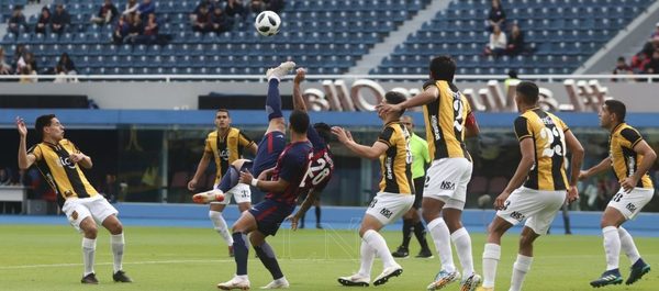 Cerro recibe al hundido Guaraní