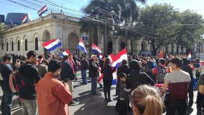 Movilización pro-juicio político, suma gente - ADN Paraguayo
