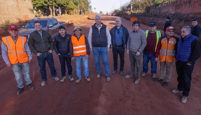 Ministro verifica obras en Arroyito