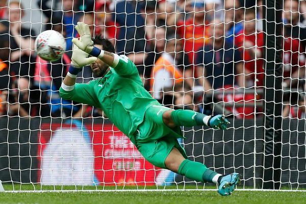 Guardiola: “Bravo ha ganado el partido” - Fútbol - ABC Color