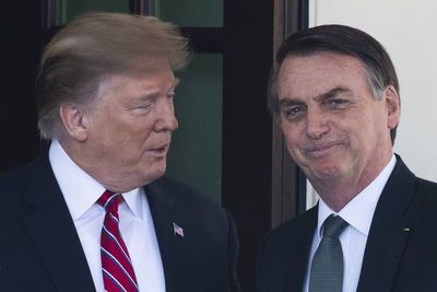 Bolsonaro: desarmar a los brasileños no evitará tiroteos como los de EEUU