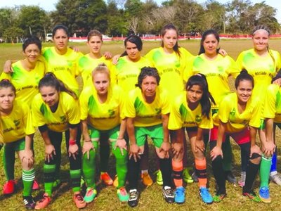 Ña Ñeca y su nuevo club, a un pasito de la FINAL
