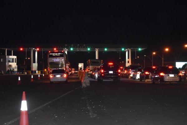 Lento retorno sobre ruta 2 - Nacionales - ABC Color