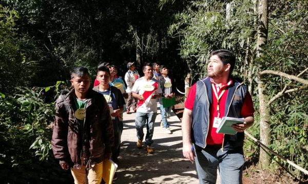 Capacitan a jóvenes nativos que serán guías del Circuito Vivencial del Mundo Guaraní
