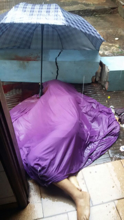 Adolescente muere aplastada por una pilastra de cemento