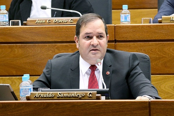 Movidas políticas: Samaniego es ungido nuevo líder de bancada oficialista en Diputados - ADN Paraguayo