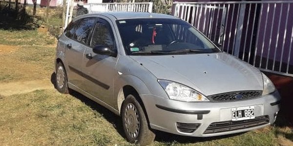 DISPARAN CONTRA VEHÍCULO ESTACIONADO EN SAN PEDRO DEL PARANÁ
