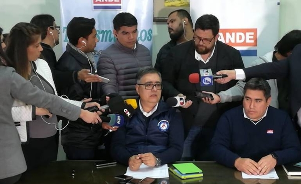 HOY / Incendio en subestación de la ANDE: confirman avería de equipo durante maniobra