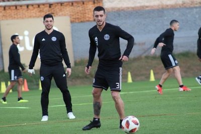 Olimpia y Libertad reeditan otro clásico blanco y negro | .::Agencia IP::.