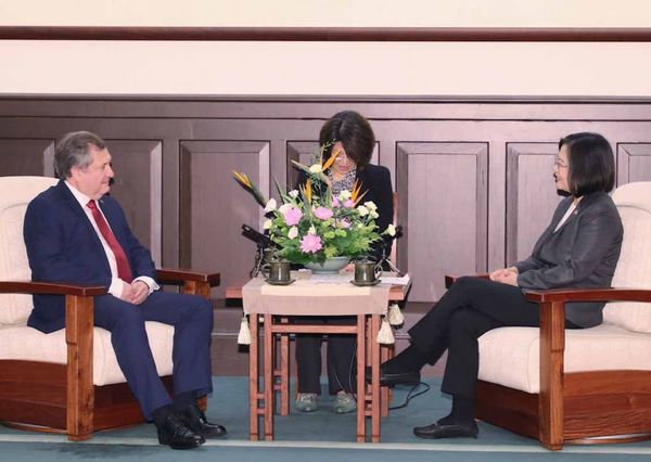 El titular de la Corte se reunió con la presidenta de China Taiwán