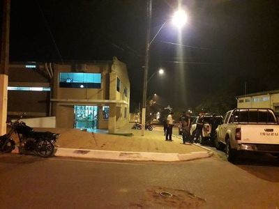 Banda de motoasaltantes pone en vilo a comerciantes de Cordillera - Nacionales - ABC Color