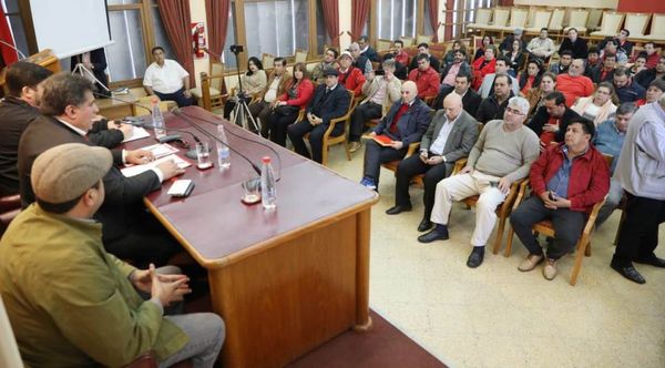 Seccionaleros ratifican pleno respaldo a Mario Abdo