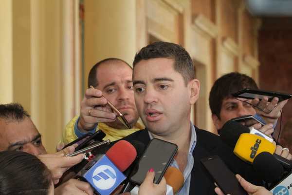 Colorados ratifican que no acompañarán juicio político y reiteran apoyo al Gobierno | .::Agencia IP::.