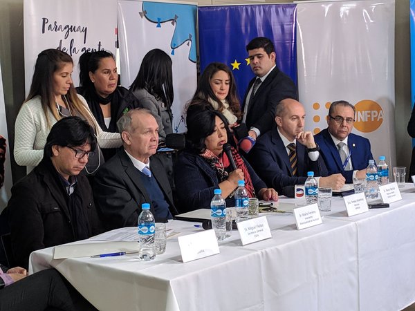 Gobierno y sociedad civil buscan aplicar modelos de trabajo para protección de la niñez y adolescencia | .::Agencia IP::.