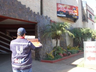 Quince moteles cerrarán sus puertas a los "cariñitos"