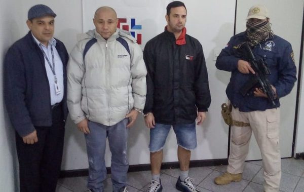 Expulsan a brasileños condenados por falsificación de documentos