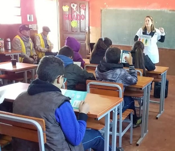 Realizan taller sobre hábitos saludables en Presidente Franco